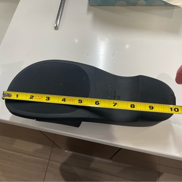 Balenciaga BB Pool Clogs / Slides- Women’s - Picture 11 of 11